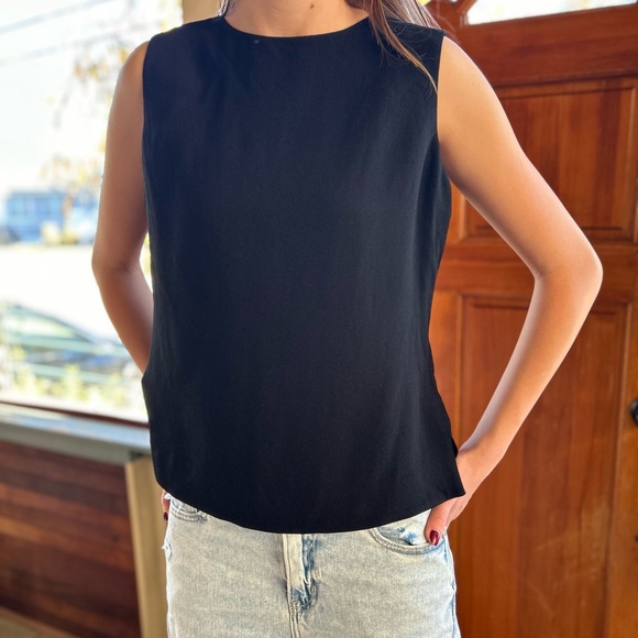 Linda Allard for Ellen Tracy - Picture 3 of 6